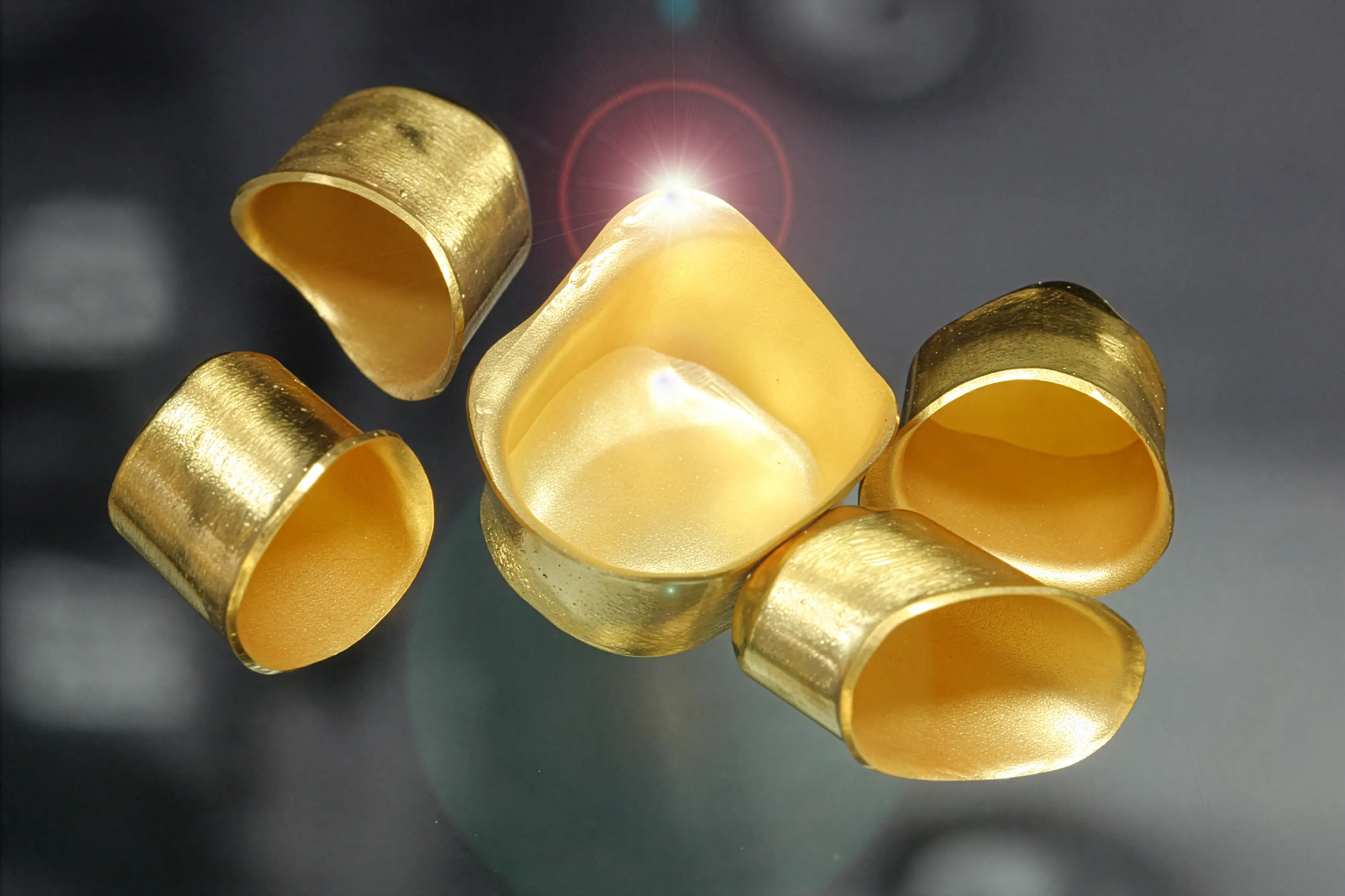Goldene Galvanokappen